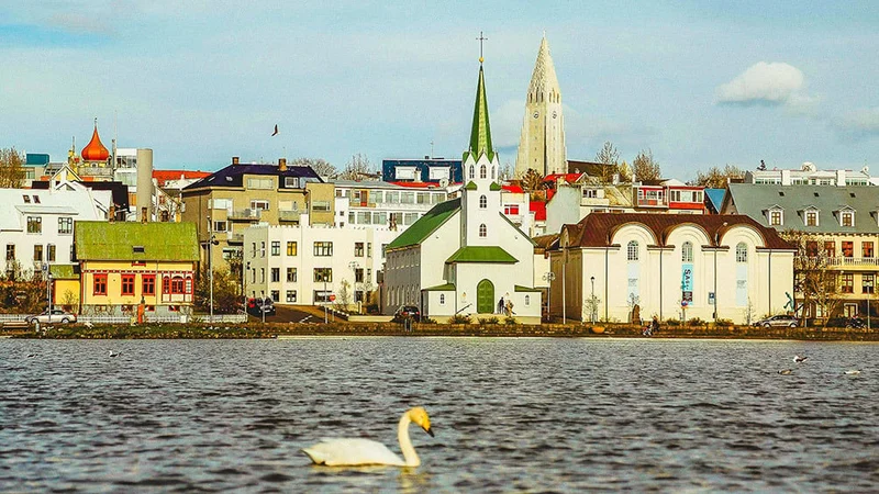 Image description: Reykjavik in the fall.