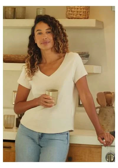 Relaxed Slub V‑Neck