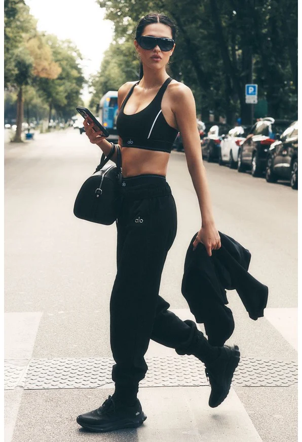 Accolade Sweatpant - Black - Black / S