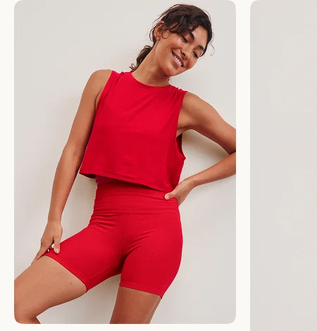 Featherweight Minimal Cropped Tank in Candy Apple Red Heather