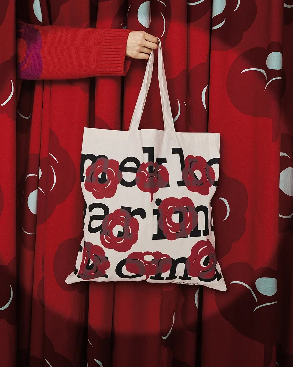 Limited time: Free holiday tote + shipping