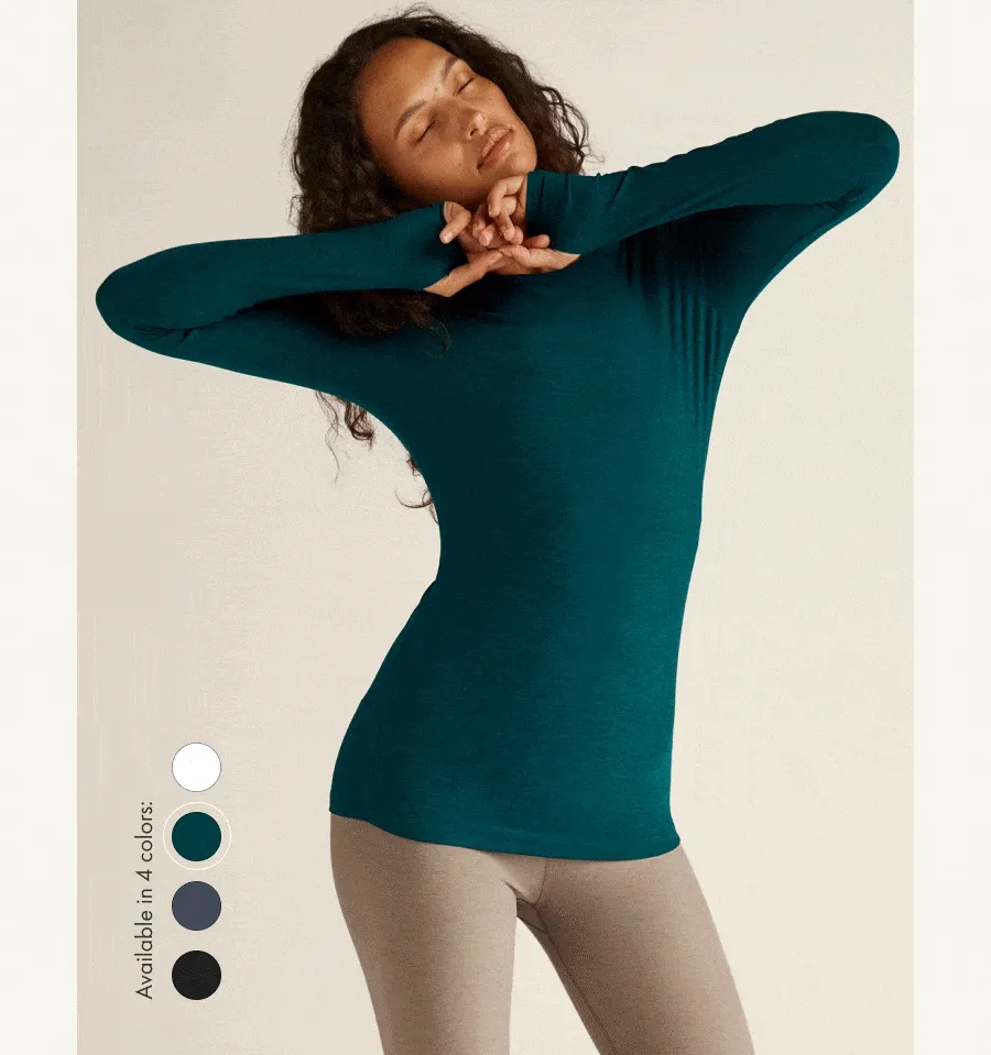 Featherweight Classic Crew Pullover