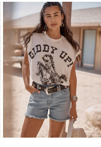 Lainey Wilson x Wrangler Giddy Up Tee