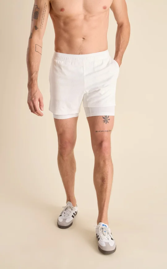 Mesh Training Short: The White Read All About Its