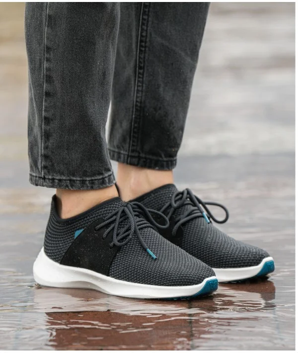 Graphic of the Everyday Classic Midnight Black.