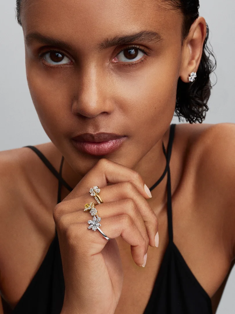Sparkling Flower Ring