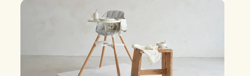 MESSY MEALTIME BUNDLE. INCLUDES: Smock Bib, Splat Mat, and First Bites Full Kit