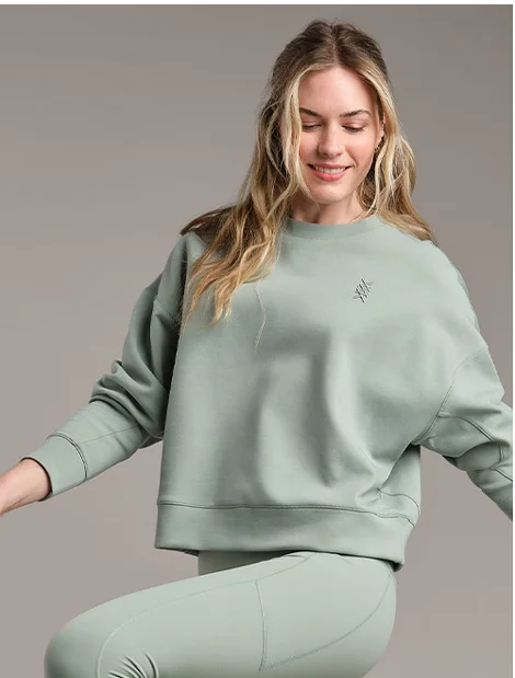 DreamGlow™ Crew Neck