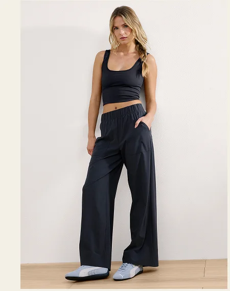 Easy Wide Leg Pant 31" in Nocturnal Navy