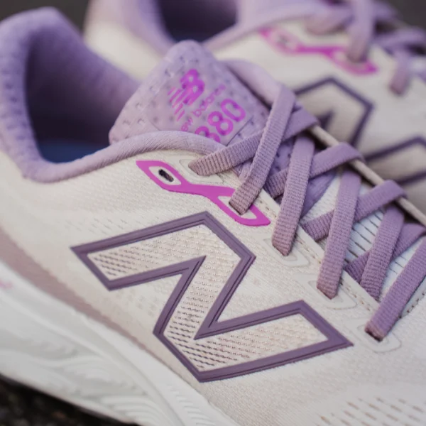 Women's New Balance Fresh Foam 880 v15