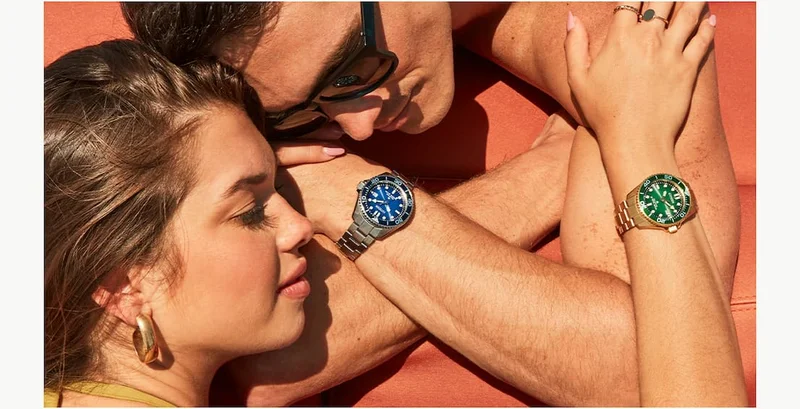 A versatile 41mm case is sized for everyone
