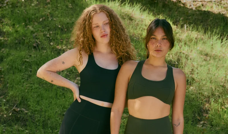 Sculpting, supportive, and designed to stay put. Our most-loved Compressive sets are year-round essentials.