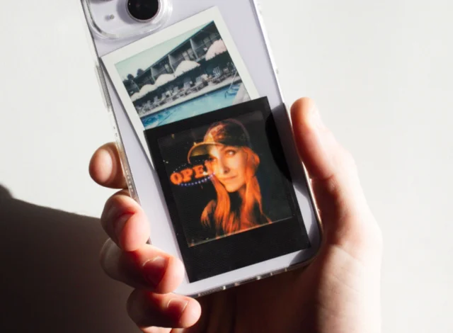 Keep your loved ones in the back of your phone.