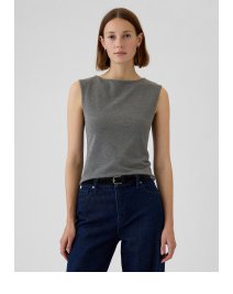 Display images to show real-time content