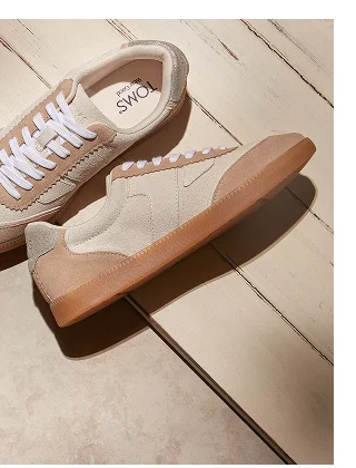 Collins Casual Lace-Up Sneaker - Image