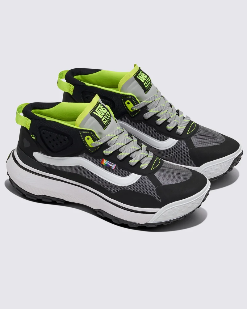 MTE Crosspath Mid Pride Shoe