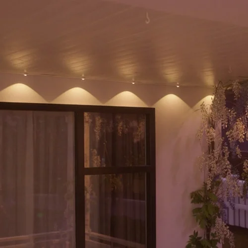 48 or 80 light pods across a 90- or 190-foot cord