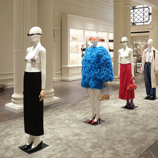 Discover more on the Gucci website