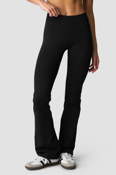 Image of Define Seamless Flared Tights Low Waist Black