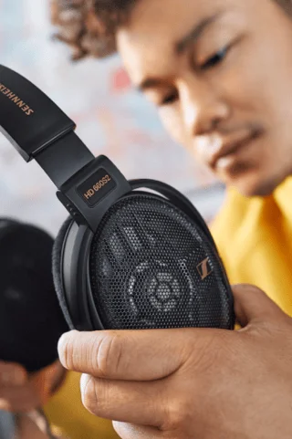 email_feature-high_accentum (1)