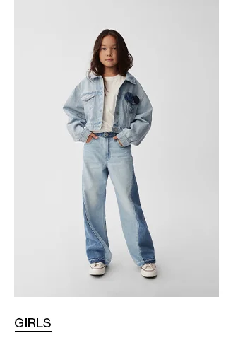 Display images to show real-time content