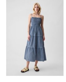 Display images to show real-time content