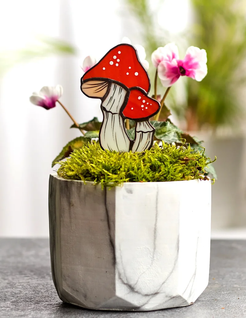 Image of Mushroom Pot Stake