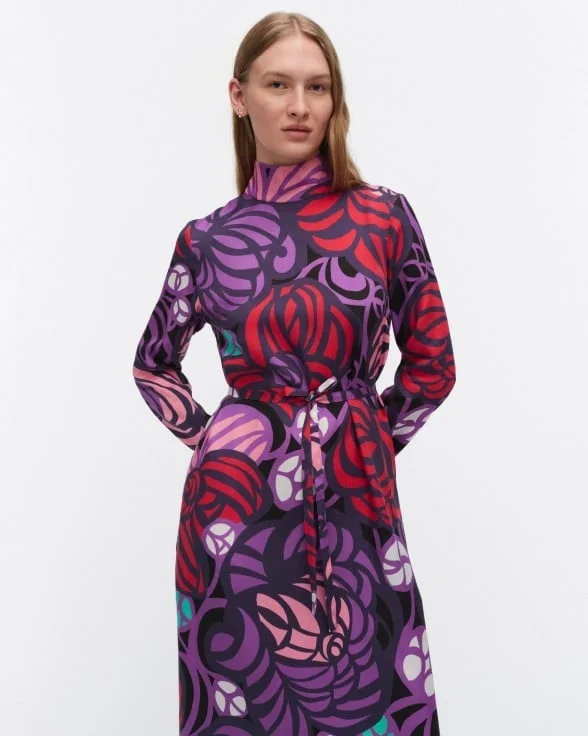 Aikakausi Torstai Dress