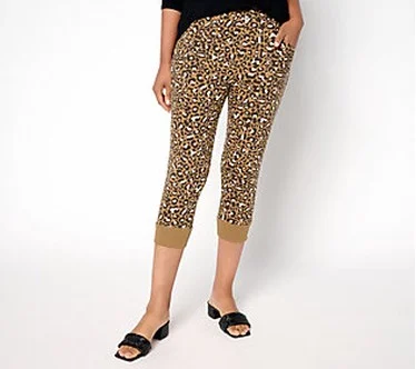 ShWk 7/7 LOGO by Lori Goldstein Regular Capri Pants