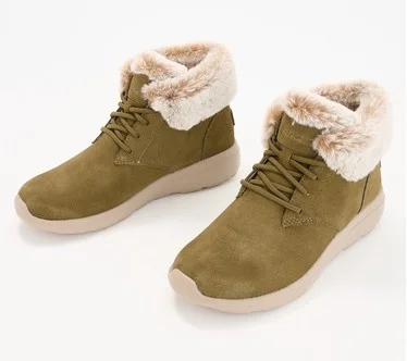 Skechers On-the-GO City 2 Suede Ankle Boots - Winter Wishes