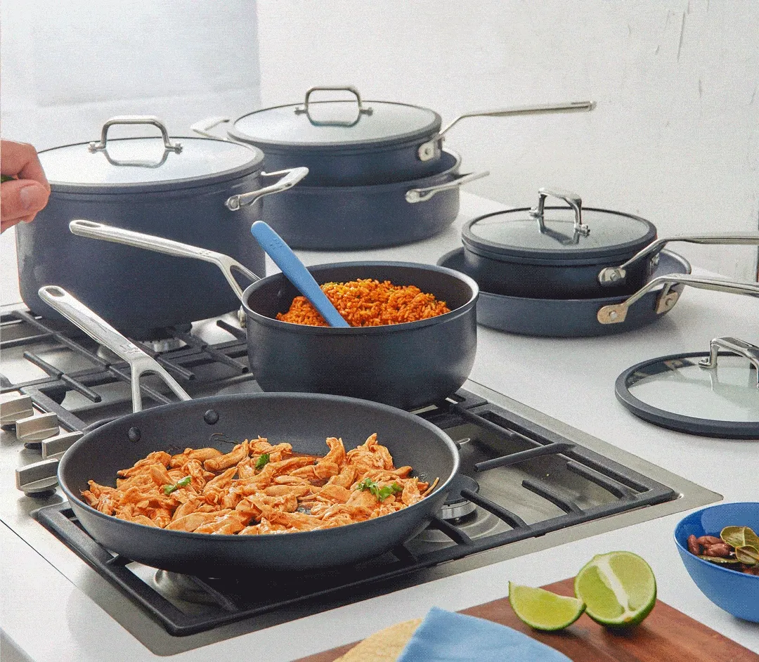 GIF of Misen Nonstick Cookware