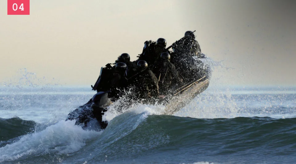 NEW: Leadership skills from 5 former SEALs