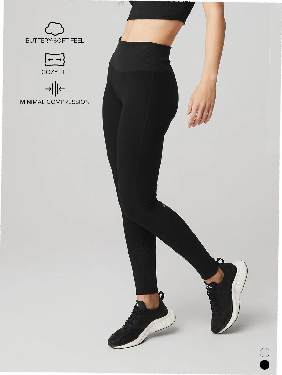 BUTTERY-SOFT FEEL COZY FIT NIMIAL COMPRESSION