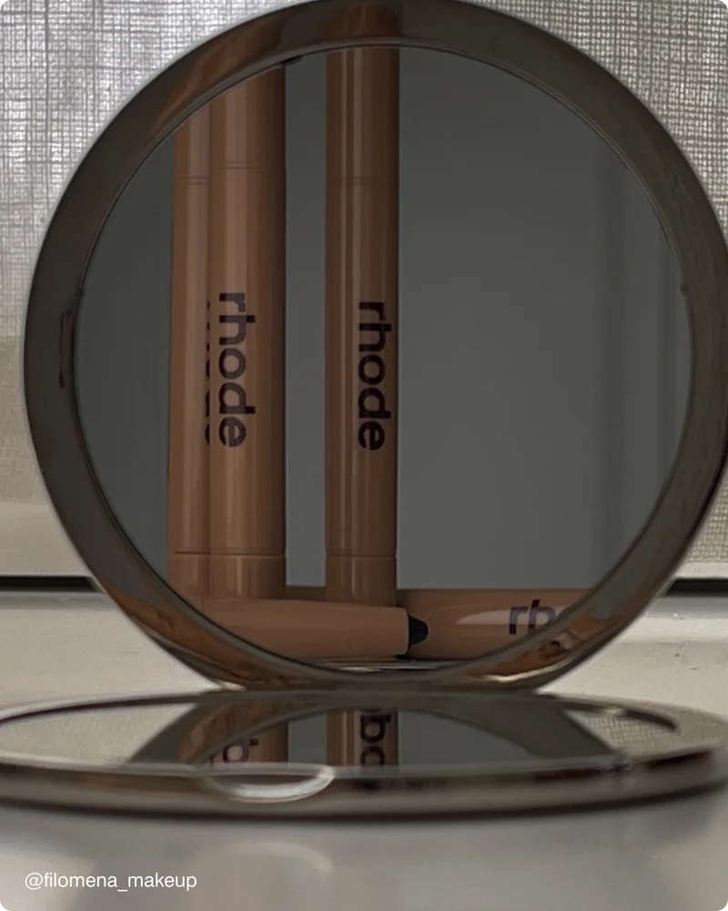 peptide lip shape + rhode mirror