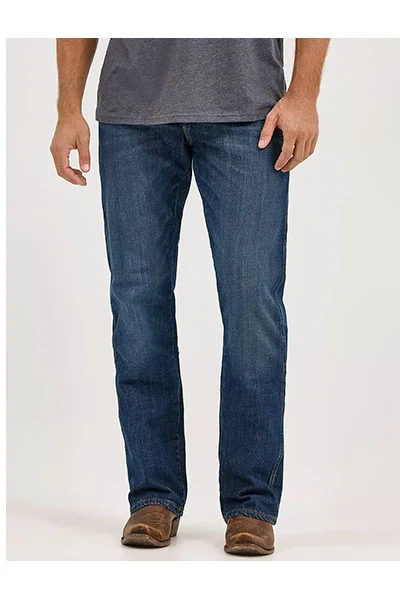 Men's Wrangler Retro® Relaxed Fit Bootcut Jean