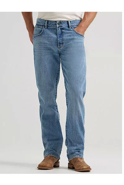 Men's Wrangler Retro® Slim Fit Straight Leg Jean