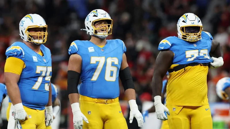 Alt's absence could hurt Chargers against Steelers