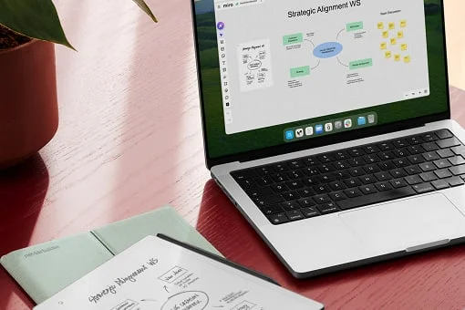 reMarkable Paper Pure with Laptop reMarkable Paper Pure with Laptop