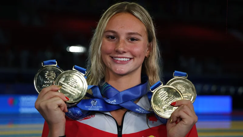 Summer McIntosh caps historic swim worlds with fourth individual gold; U.S. tops medal standings
