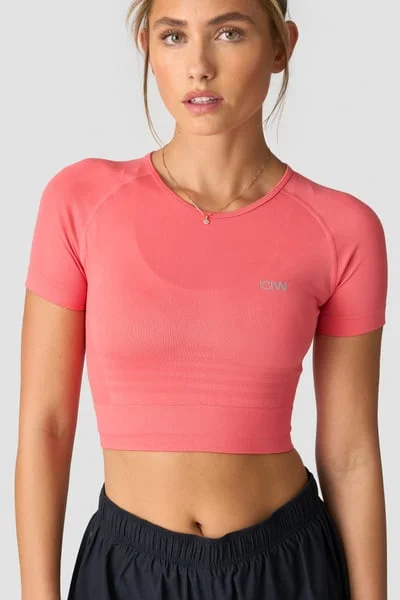 Image of Define Seamless Cropped T-shirt Coral