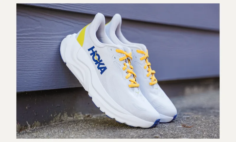 HOKA Arahi 8