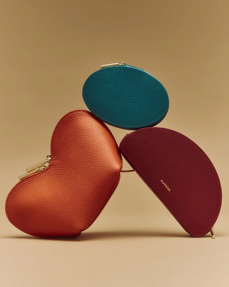 HOLIDAY COLOR CAPSULE