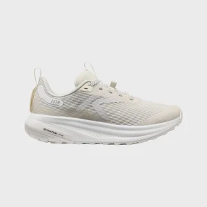 Roam Trail Running Shoes - Women's