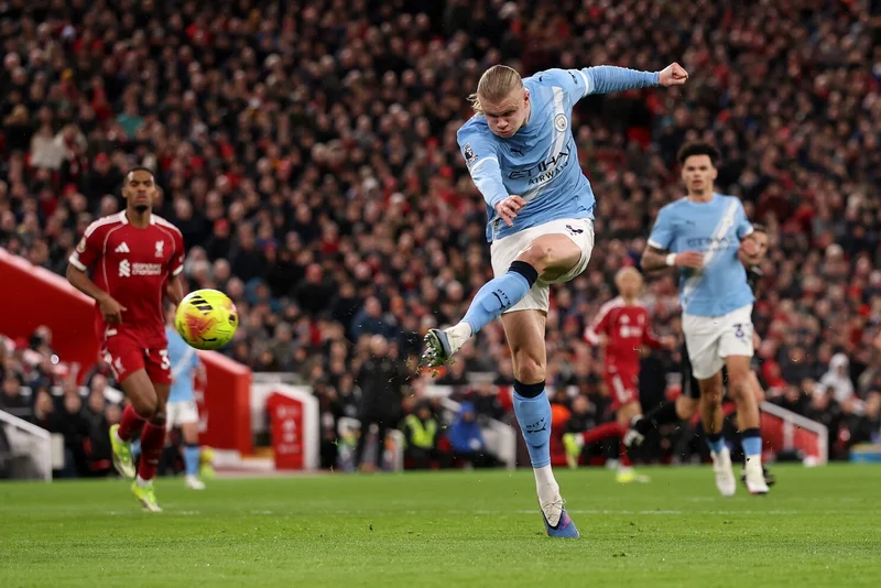 WHO WINS THE GOLDEN BOOT? WHO WINS THE GOLDEN BOOT?