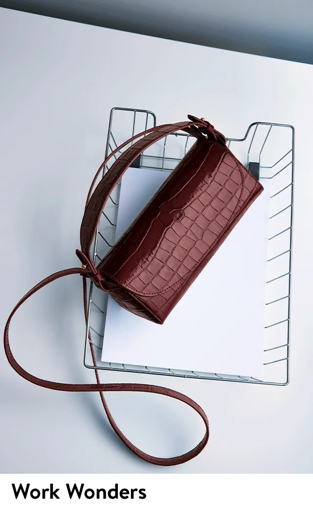A shoulder bag and slingback heels.