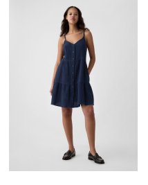 Display images to show real-time content