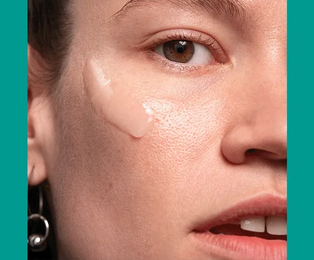 Model applying NEW Power Grip Matte Primer