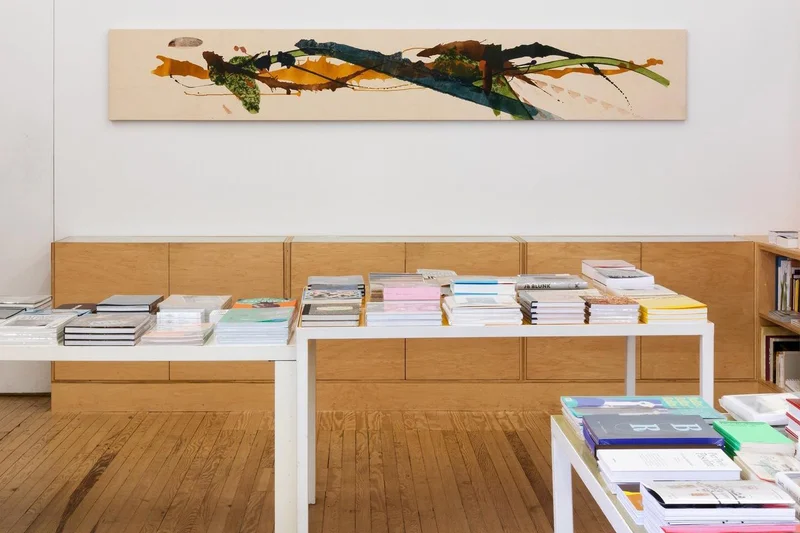 NEW YORK: Mast Books