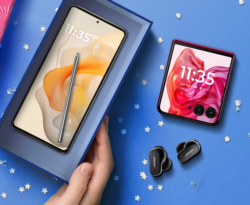 moto g stylus 5G - 2024, motorola razr+ 2024 and Bose QuietComfort Earbuds II