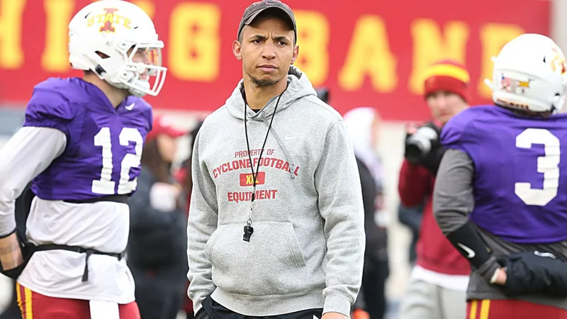Jaguars interview Nate Scheelhaase for offensive coordinator